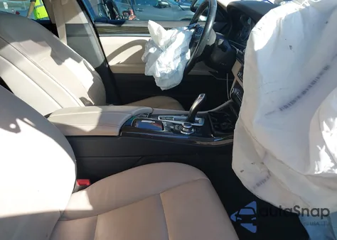 2013 BMW 528I из США, поврежденный, VIN WBAXG5C56DD233570